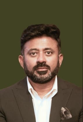 Portrait of Dan Perera